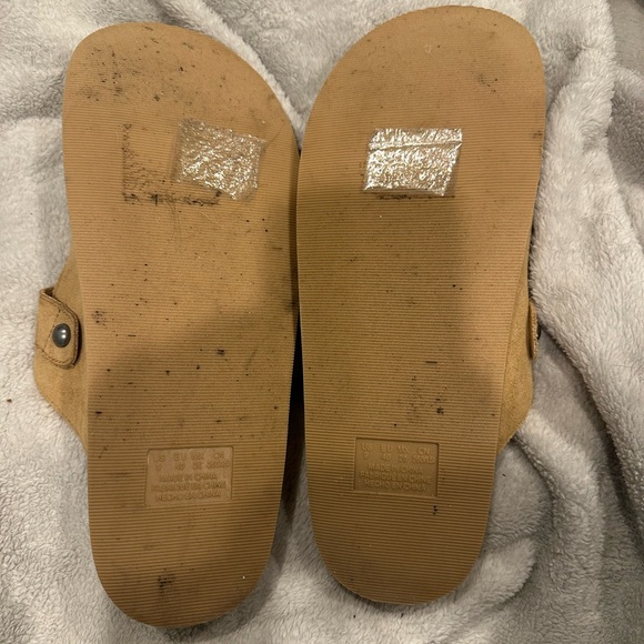 American Eagle Clog - Picture 2 of 3